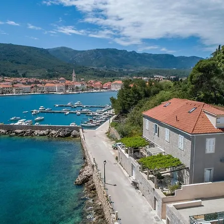 Seafront Holiday Home Marina *