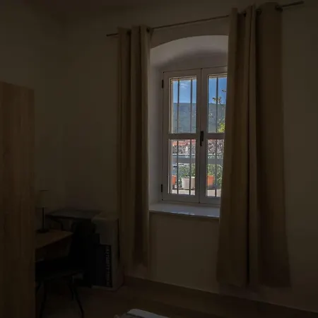 Seafront Holiday Home Marina Apartment